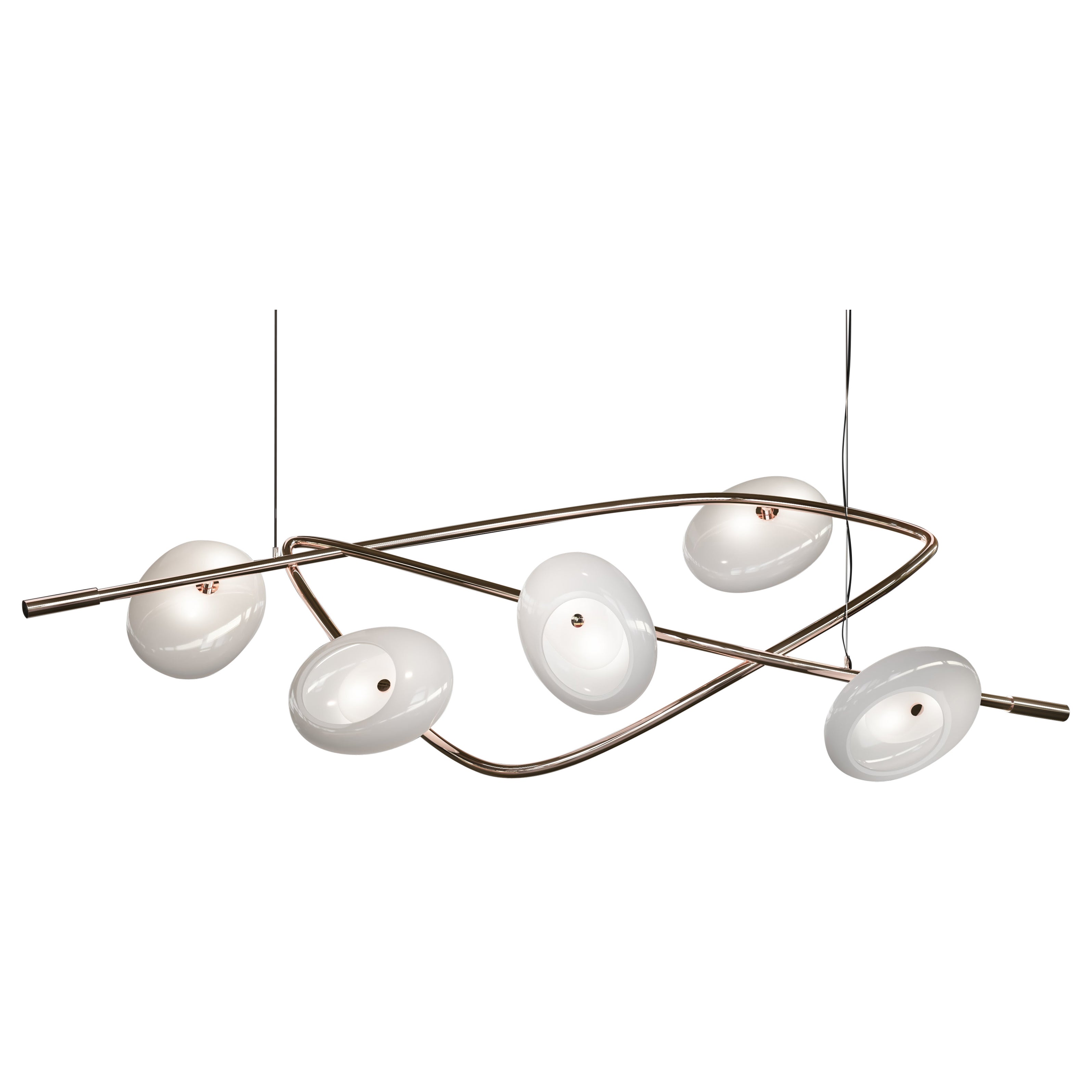 Lampadario orizzontale Halo di Barlas Baylar