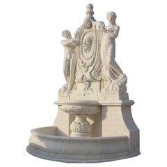 Fontaine murale monumentale en marbre sculpté