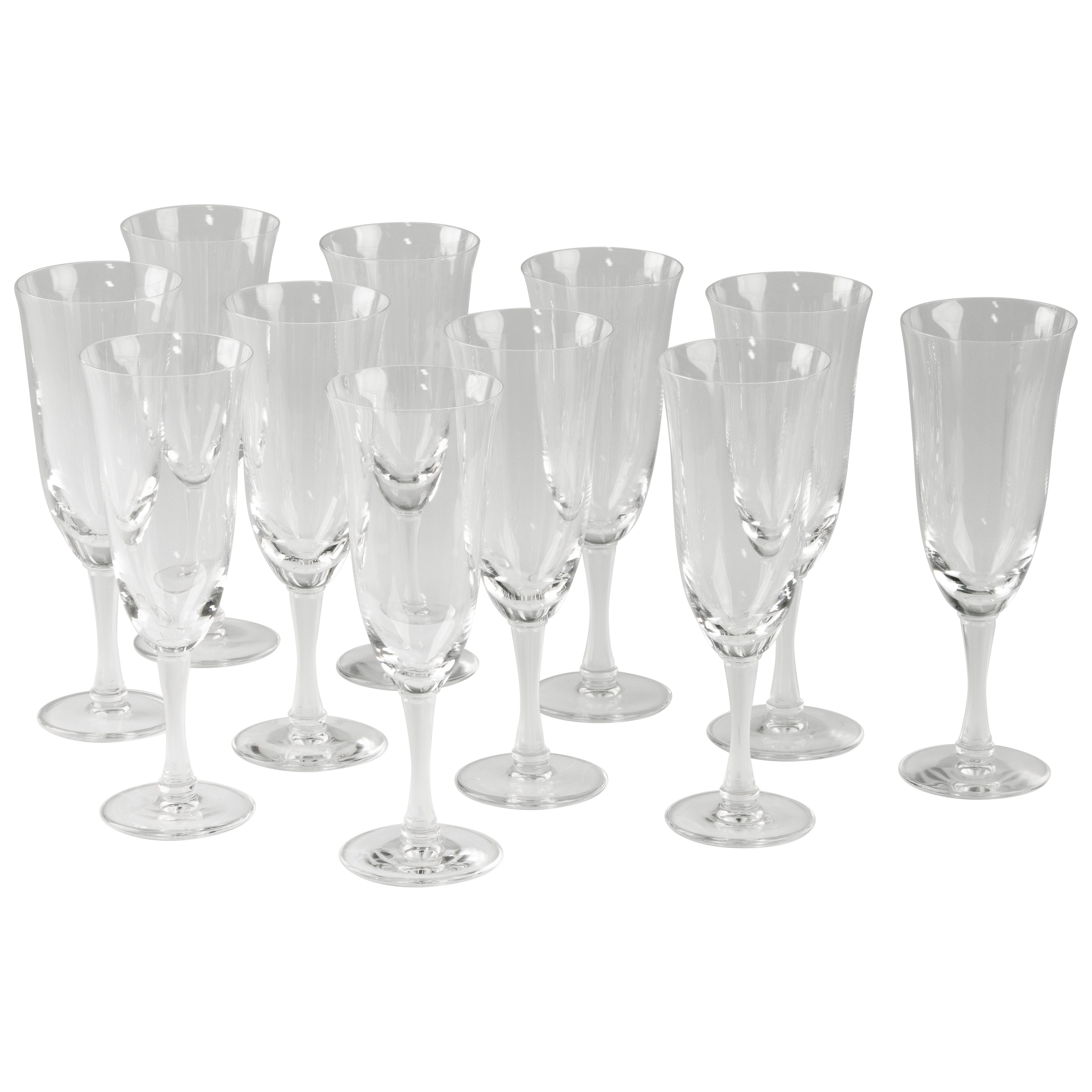 Set di 11 bicchieri da champagne in cristallo - Lalique Francia - Modello Barsac in vendita