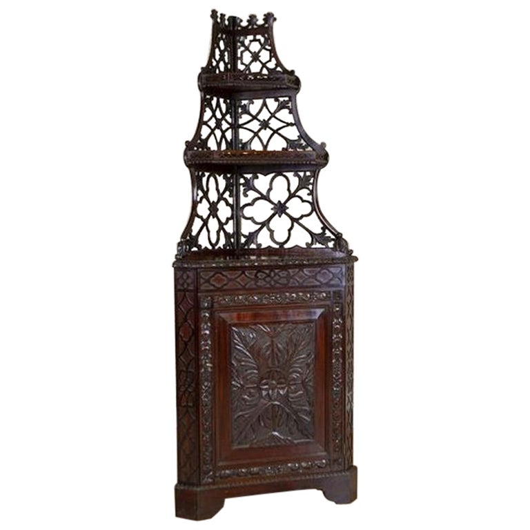 Mahogany Corner Cabinet/Étagère From the Early 20th Century With Openwork Sides