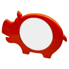 Hippoförmiger orangefarbener Kunststoffspiegel im Space Age Design von Poss of Denmark, 1970er Jahre