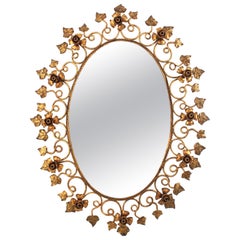 Espejo de Pared Ovalado con Follaje Floral en Metal Dorado, Hollywood Regency