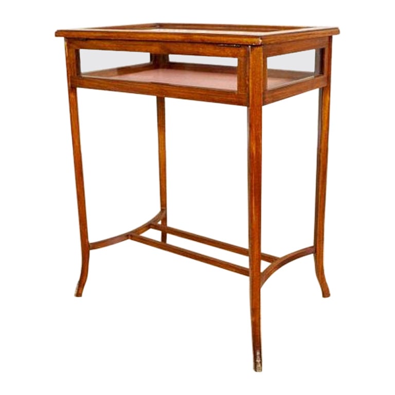 Table d'appoint/showcase/Display Cabinet en acajou du 19ème siècle en vente