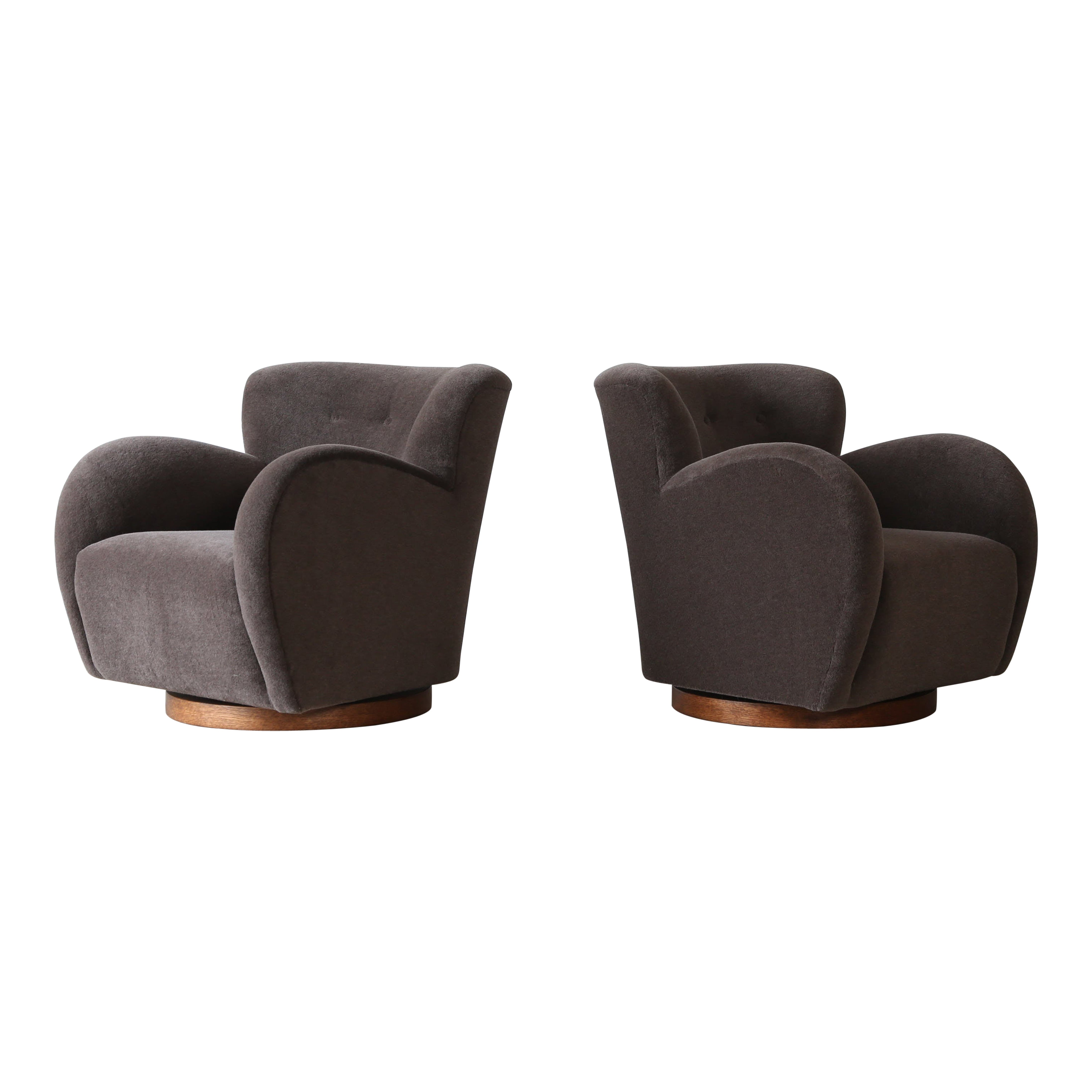 Superb Pair of Swivel Lounge Chairs, Upholstered in Pure Alpaca