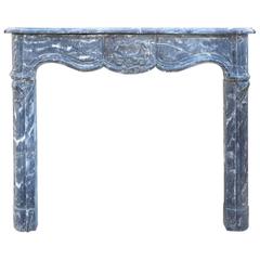 Antique 18th Century Black Marble Mantel from Saint-Marcellin 12