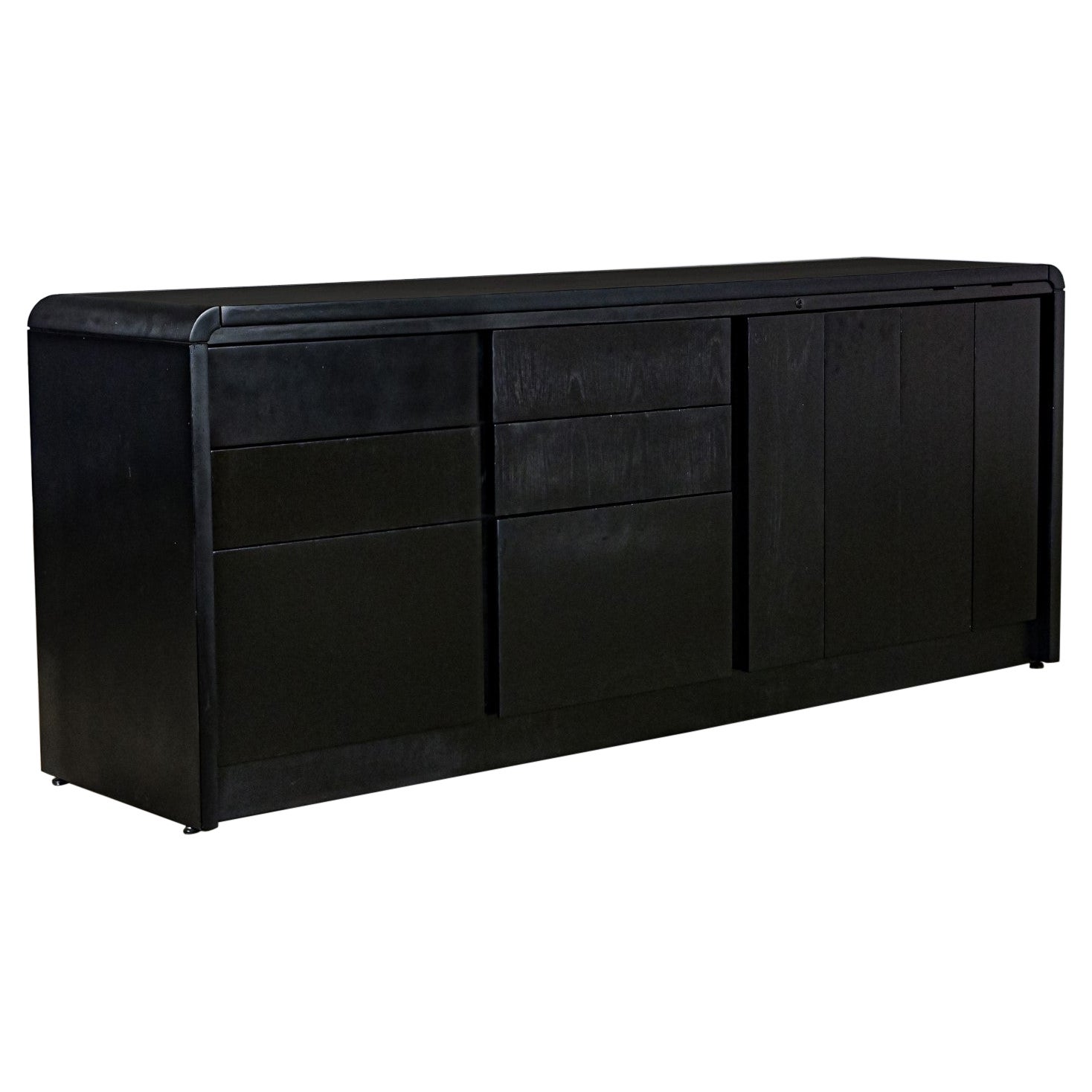 Moderne bis skandinavische Moderne Buffet-Anrichte aus schwarz lackierter Eiche im Wasserfall-Stil im Angebot