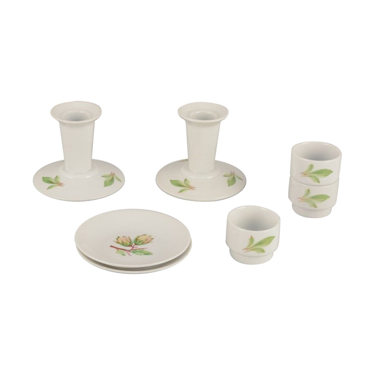 Danild/Lyngby, "Picnic". Un par de candelabros, tres hueveras y dos platos.