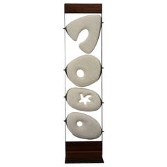 Abstrakte Steinskulptur „Piccolo Totem 03“ von Alberto Cabiddu