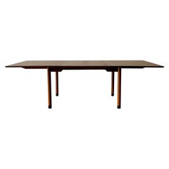 Table de salle à manger en noyer pour Dunbar, moderne du milieu du siècle dernier The Moderns Wormley