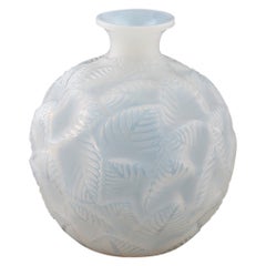 Rene Lalique Ormeaux Vase entworfen 1926 - Marcilhac 984