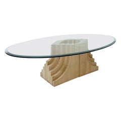 Mesa de centro escultórica de cristal y travertino estilo Tobia Scarpa