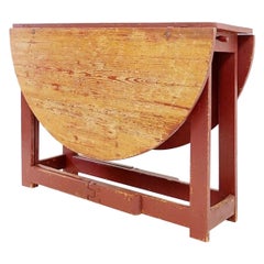 Vintage "Gateleg" Folding extendable drop-leaf dining table
