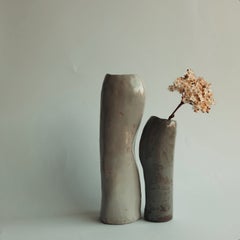 Vasi Comunicanti 2 elements GREY in ceramic XXI Century by Chiara Berta Artist
