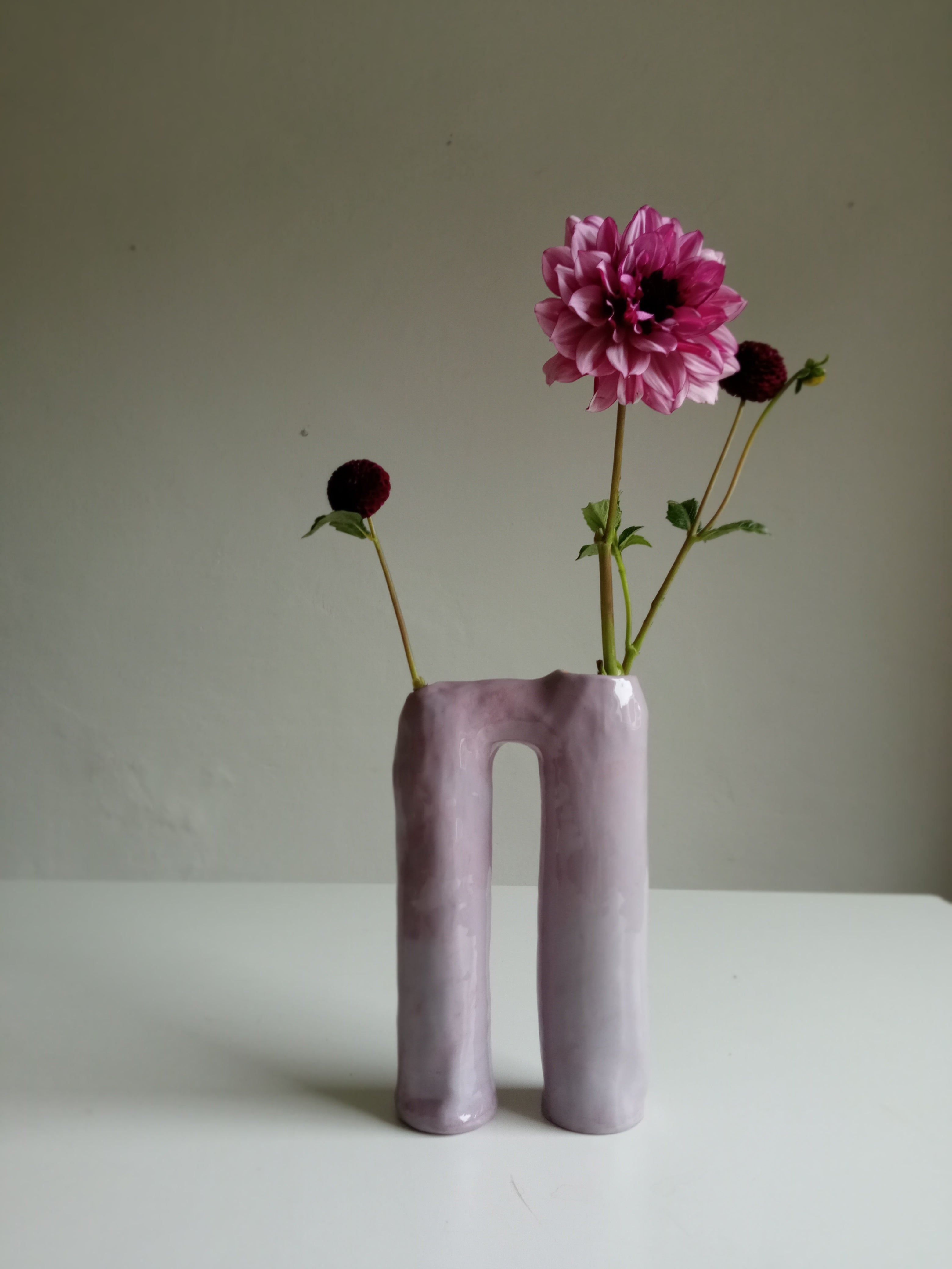 Vasi Comunicanti 2 éléments LILIAC en céramique XXIème siècle par Chiara Berta