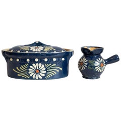 Pezzi da portata in ceramica francese del XIX secolo con smalto blu e margherite bianche