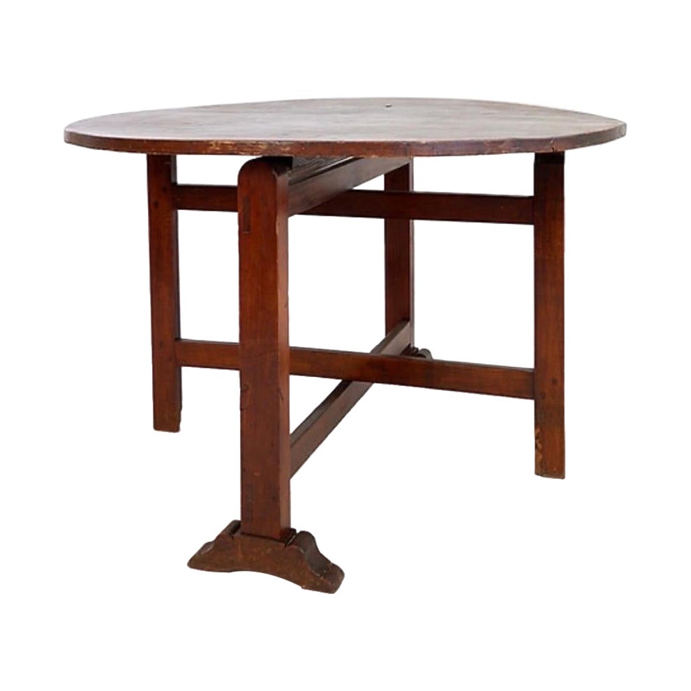 Foldable winemaker's table in solid oak
