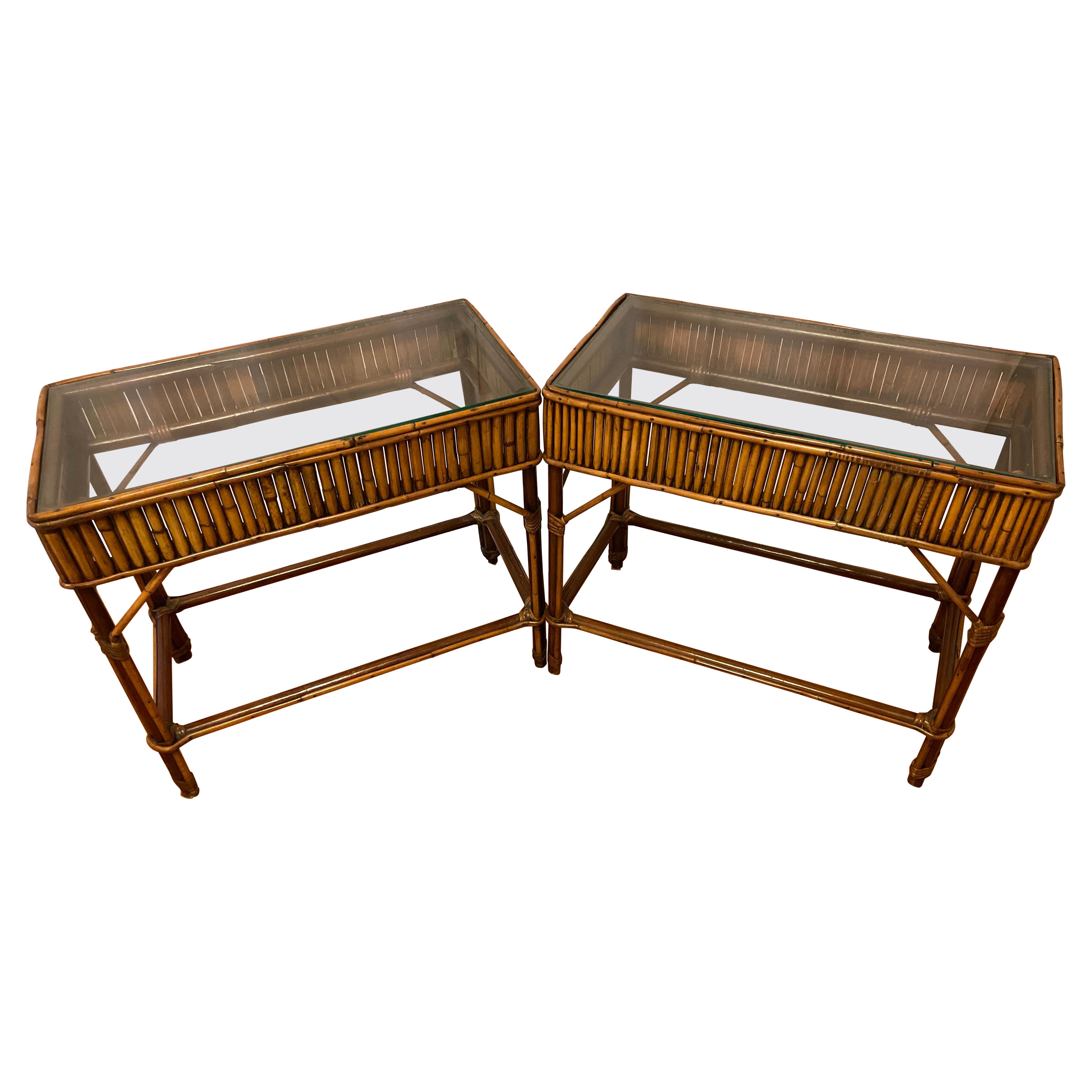 Paar Beistelltische aus Vintage-Bambus im Angebot