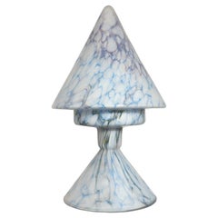Lampe de table en pâte de verre bleu pastel de style cubiste des années 1920