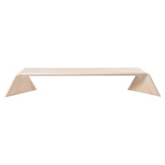 Banco Sweep XLarge de Piegatto, un banco escultural contemporáneo