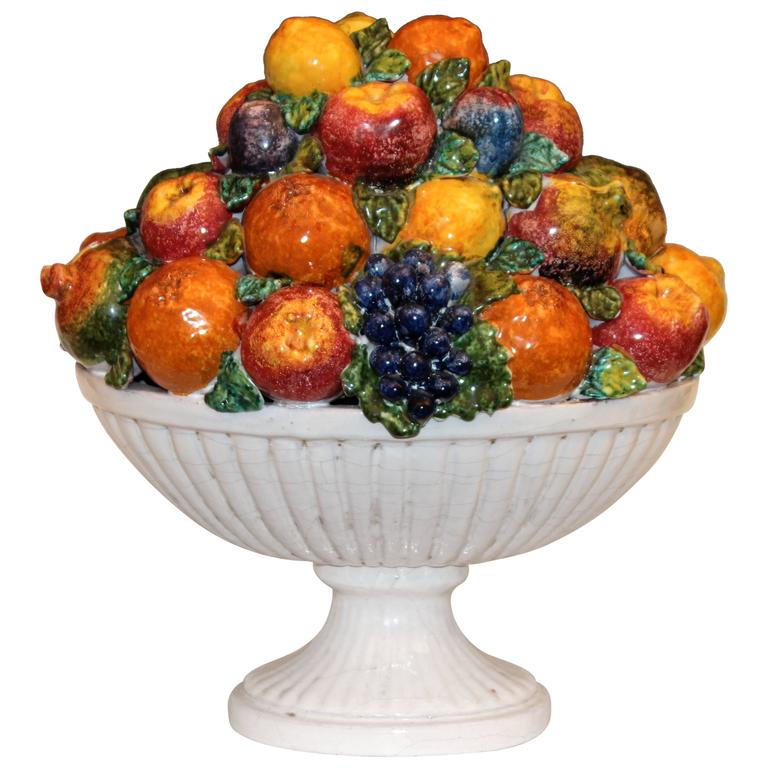 Large Vintage Italian Majolica Pottery Fruit Bowl Table Centerpiece Large Vintage Italian Majolica Pottery Fruit Bowl Table Centerpiece For