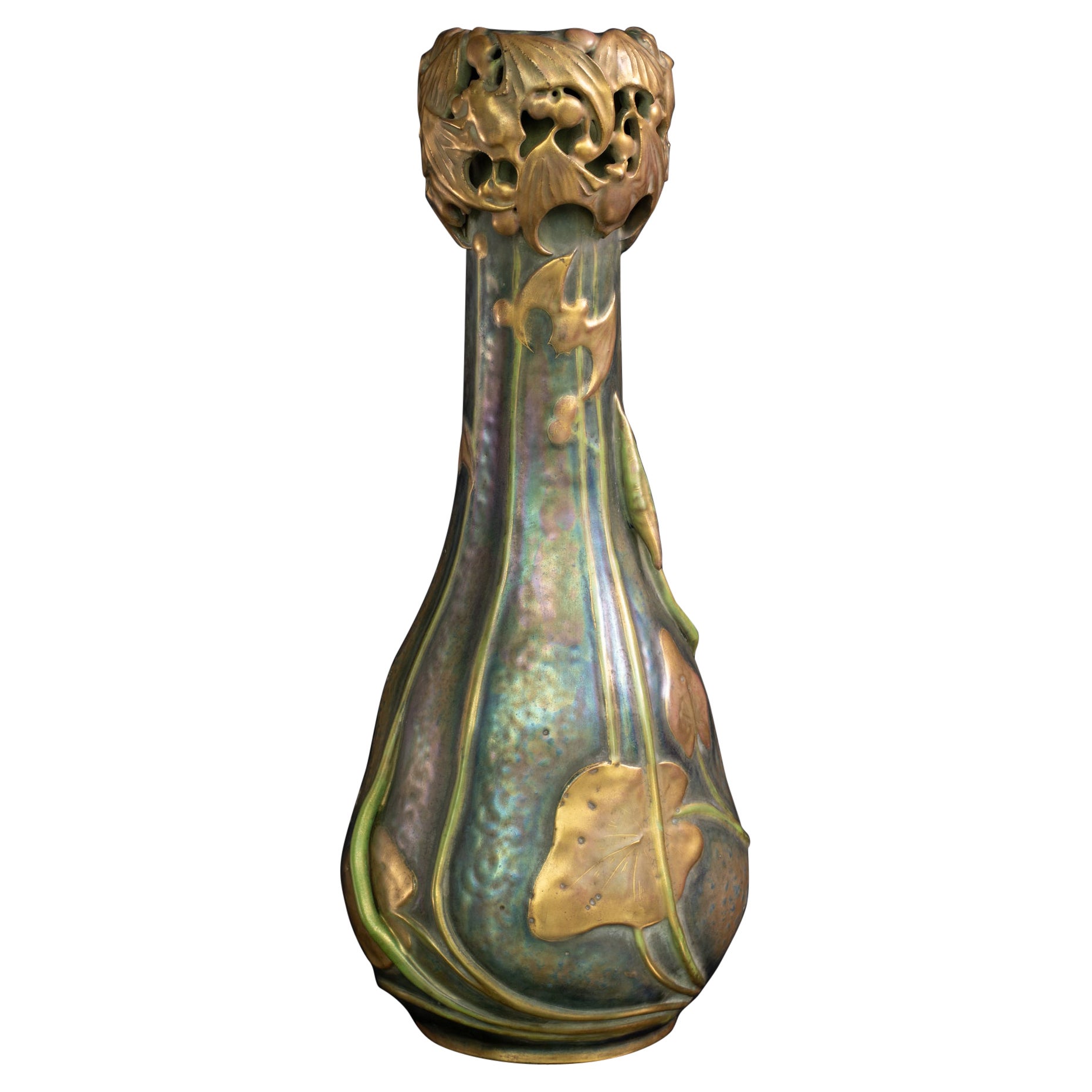 Jugendstilvase „Vase mit Wasserpflanzen und Fledermausen“ von Paul Dachsel für RStK Amphora