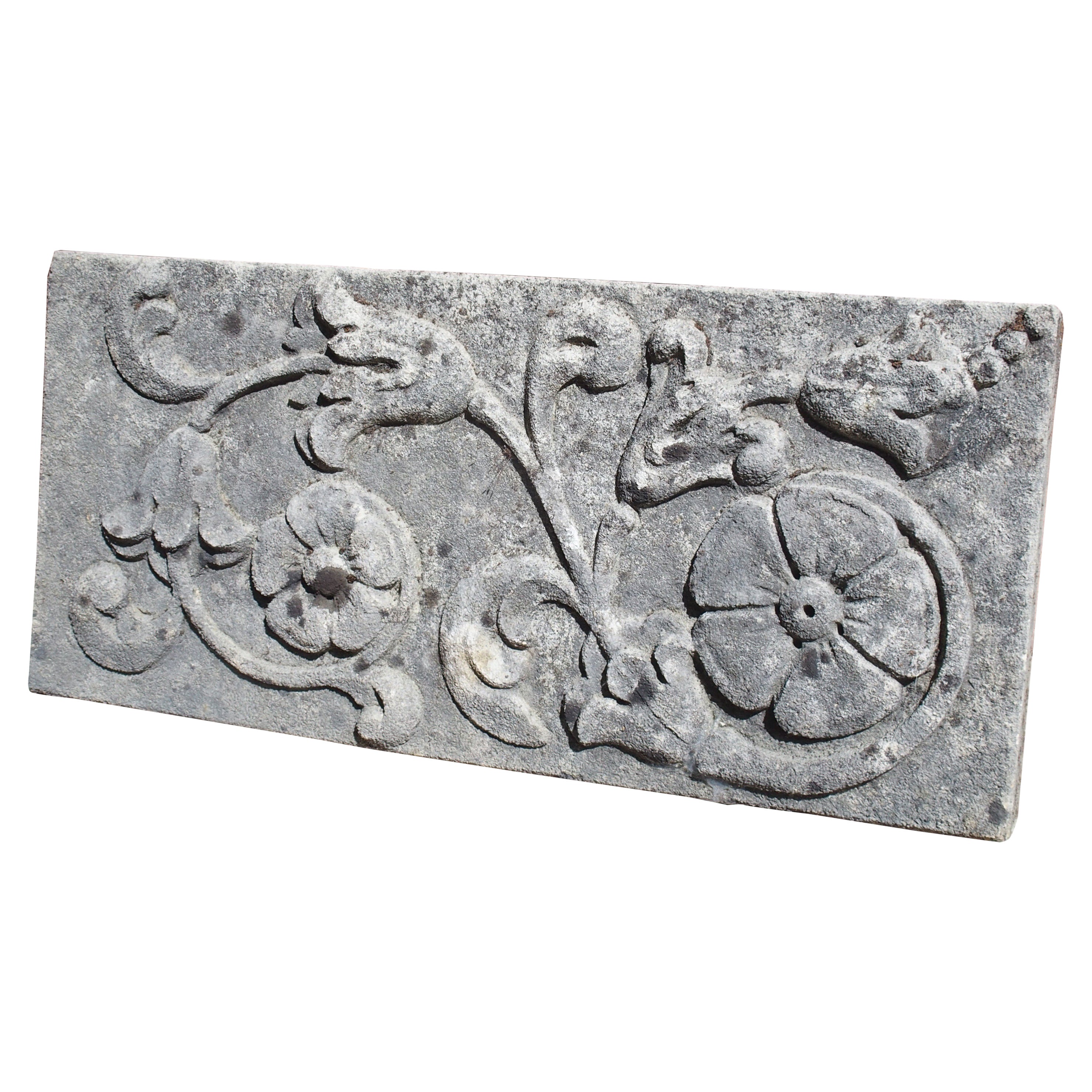 Kleine geschnitzte Kalkstein-Basrelief-Plakette aus Italien
