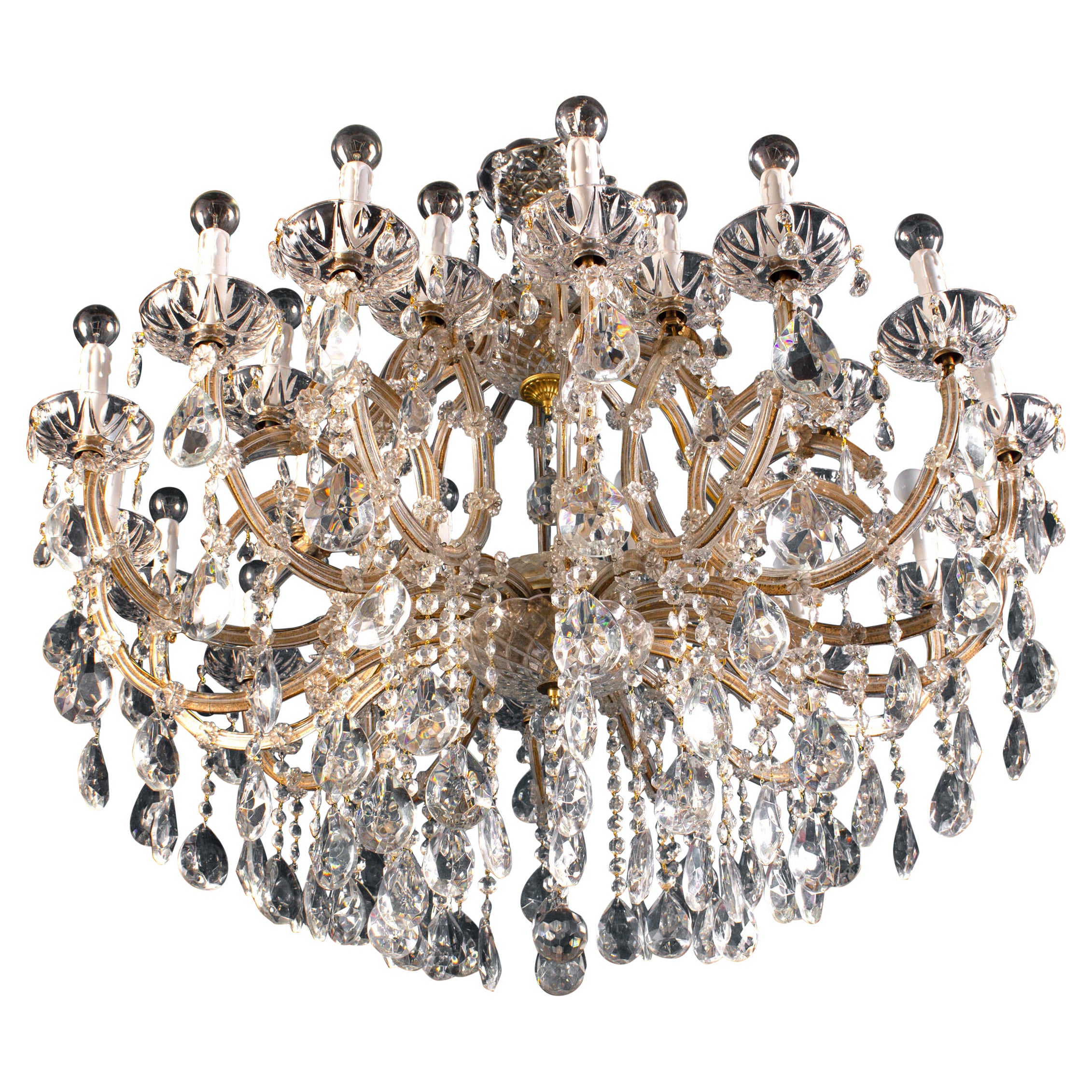 Where are Maria Theresa chandeliers made?