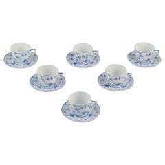Royal Copenhagen Azul Liso Acanalado. Seis tazas de café con platillos de porcelana.