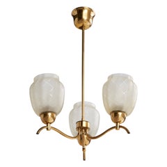 Designer svedese, lampadario, ottone, vetro, Svezia, anni '50