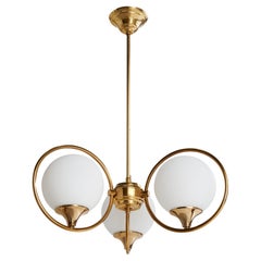Designer suédois, lustre, laiton, verre, Suède, années 1950