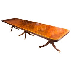 Vintage-Esstisch im Regency-Stil aus geflammtem Mahagoni mit Intarsien, 14ft, 20. Jahrhundert