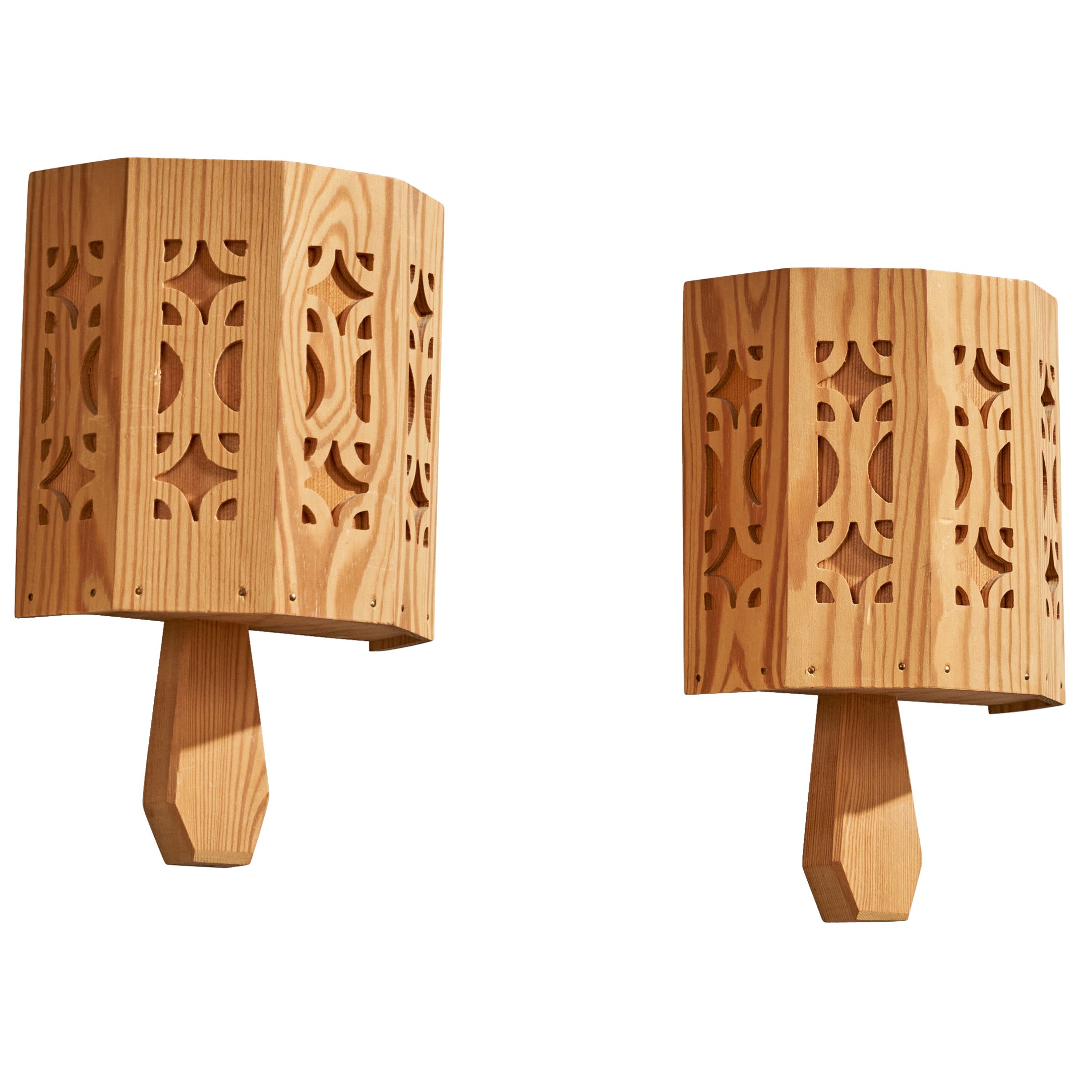Swedish Designer, Wall Lights, Pine, Sweden, 1980s
