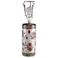 Handbemalte Porzellan-Tischlampe mit Blumenmotiv, Qing Dynasty, China