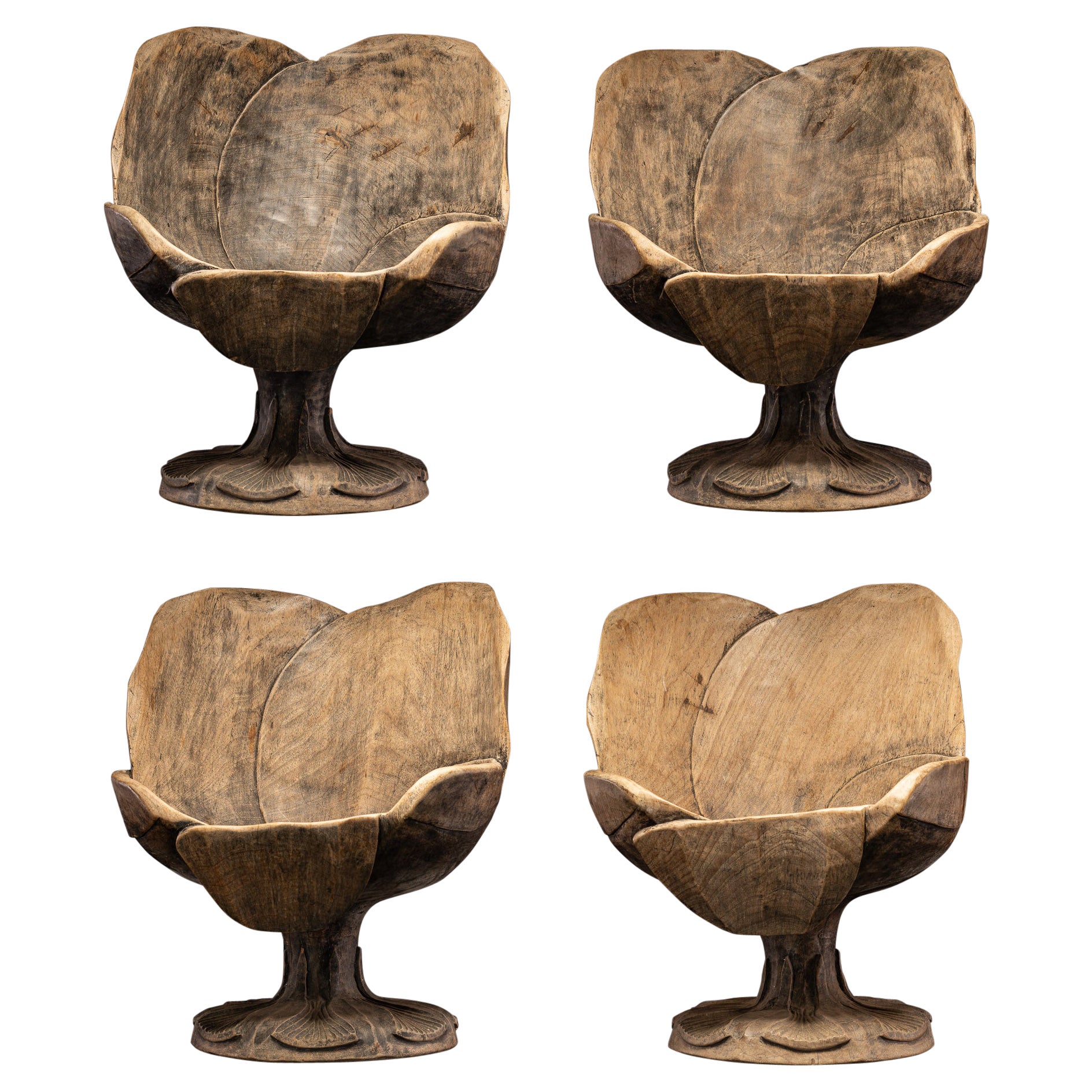 Ensemble de 4 chaises en bois sculptées à partir d'une seule pièce, utilisée à l'intérieur ou à l'extérieur en vente
