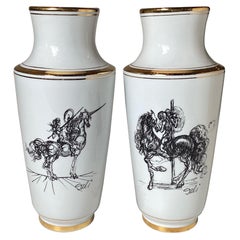 Par de  Jarrón de porcelana Limoge Salvator Dali