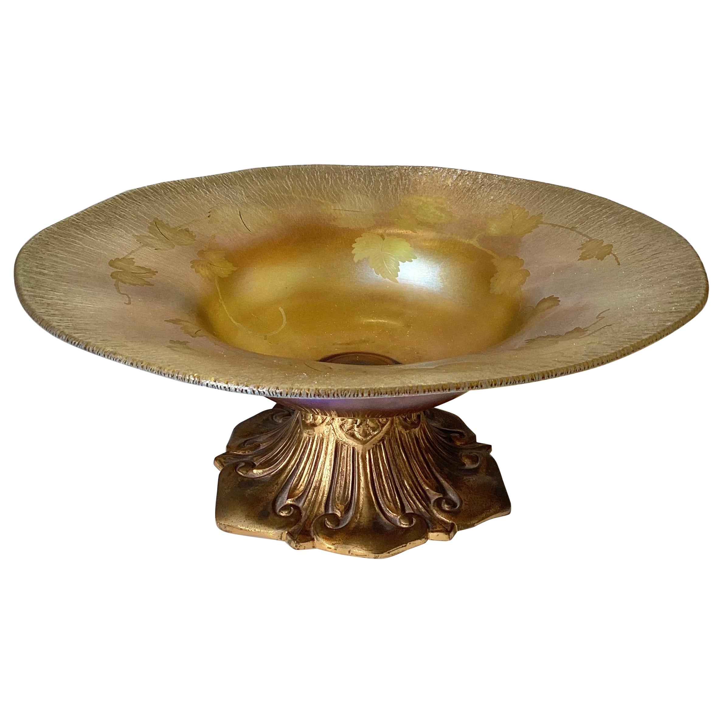 L.C. Bol central Tiffany Favrile sur base en bronze en vente