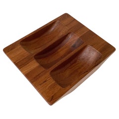 Servidor de frutos secos de madera de teca de mediados del siglo XX, de Dansk