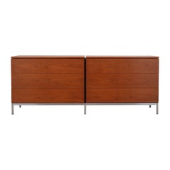 Florence Knoll 6-Schubladen-Doppelkommode aus Teakholz mit Satin- Nickel-Sockel 1960er Jahre