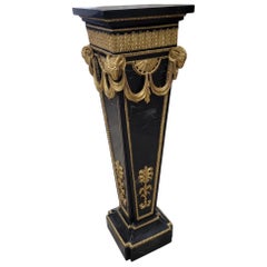 Antiker französischer schwarzer Marmor mit vergoldetem Pedestal Stand