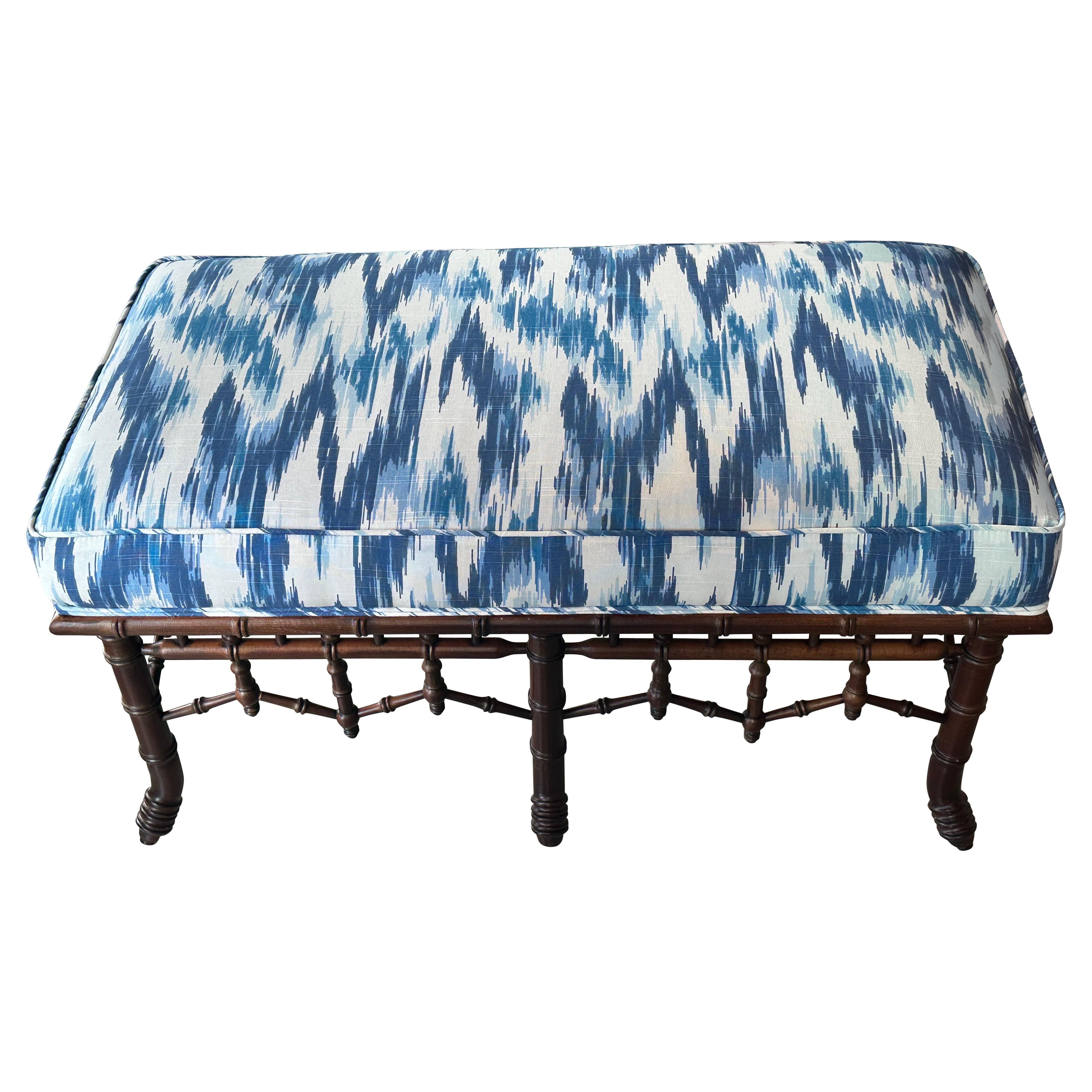 Chinesische neu gepolsterte Chippendale-Chinesische Chippendale-Chinoiserie-Bank aus Kunstbambus, Vintage