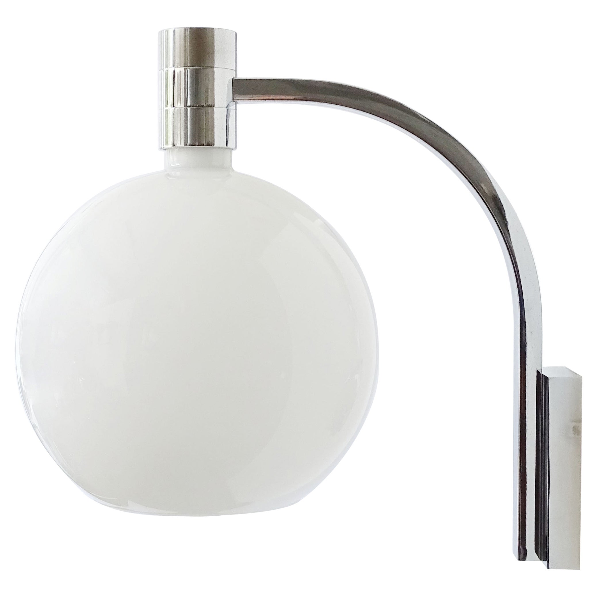 Lampe murale unique en chrome et verre opalin de Franco Albini pour Sirrah, Italie, 1968