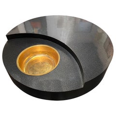 Rotating coffee table