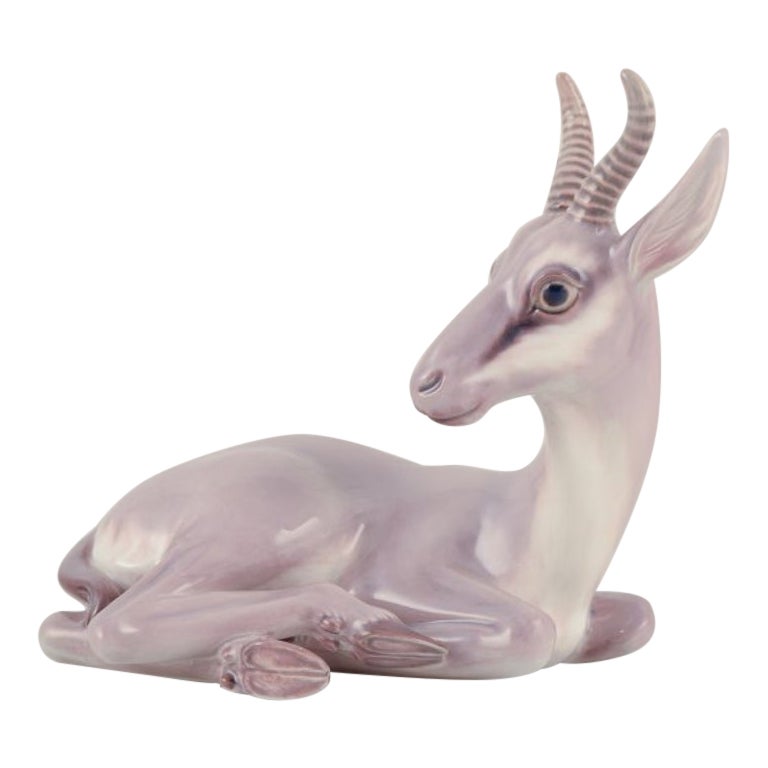Figurita de porcelana Dahl Jensen de un antílope.