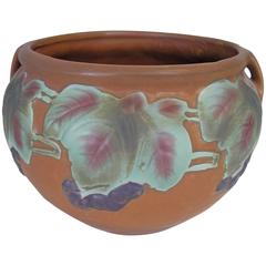 Roseville Pottery Bowl/Urn