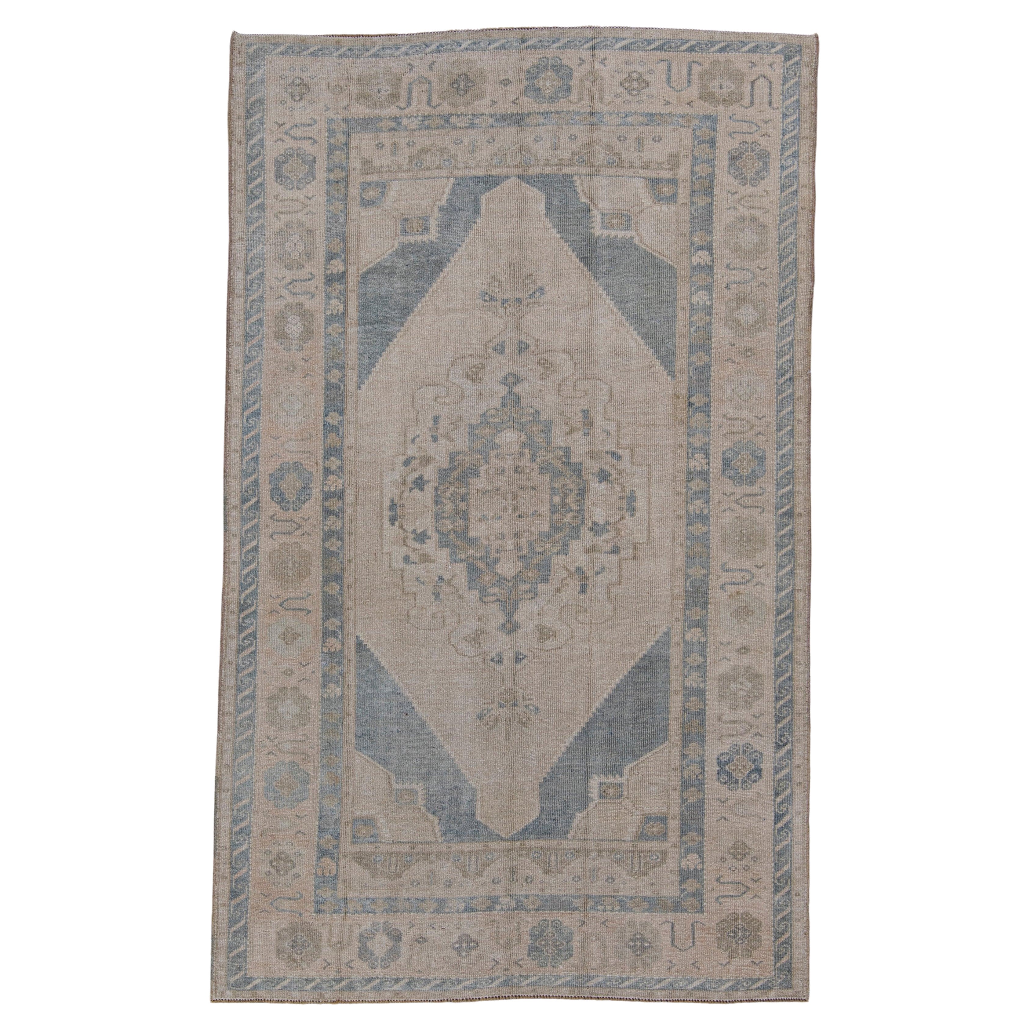 Türkischer Anatolischer Vintage-Teppich 4'11" x 8' #6054