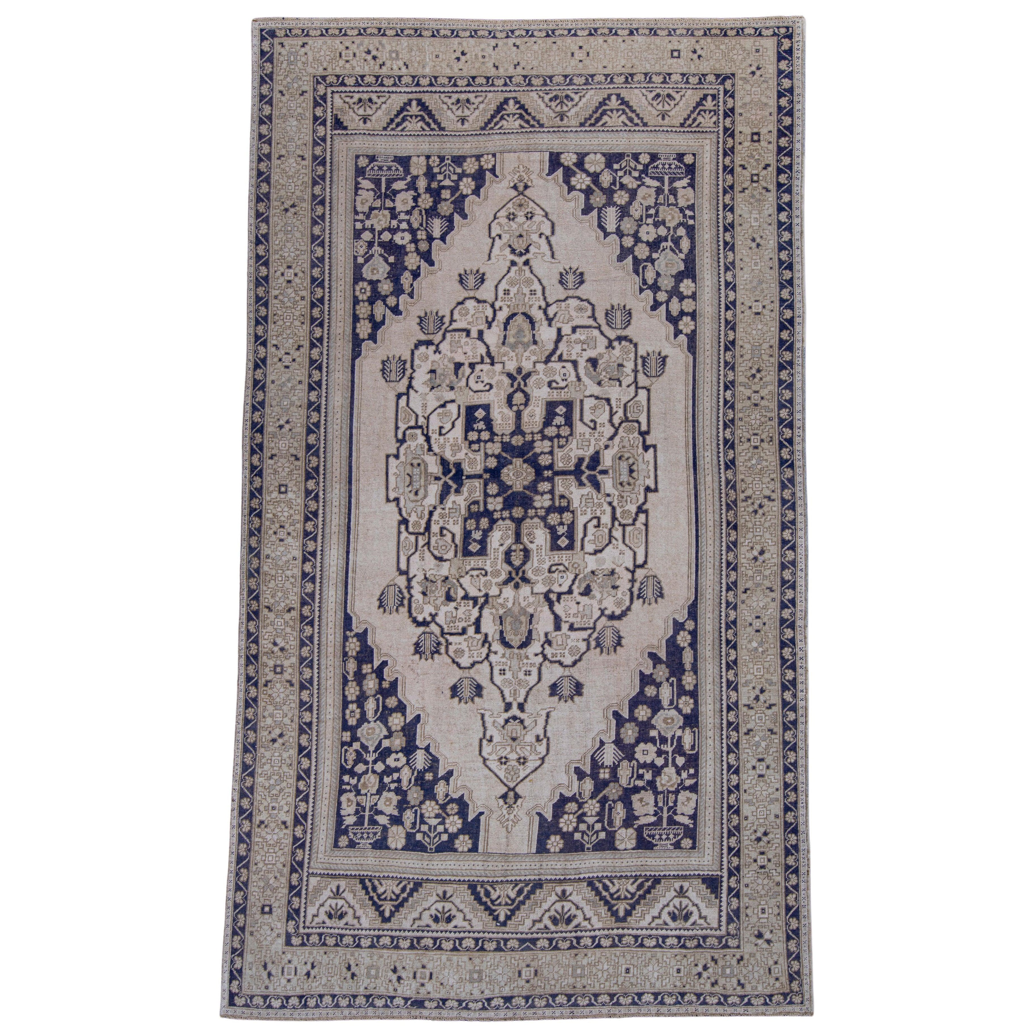 Türkischer Anatolischer Vintage-Teppich 6'10" x 12' #6036