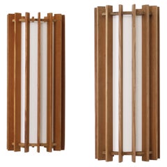The Modern Scandinavian Lampade da parete in legno di pino di Ib Fabiansen, 1960, Danimarca