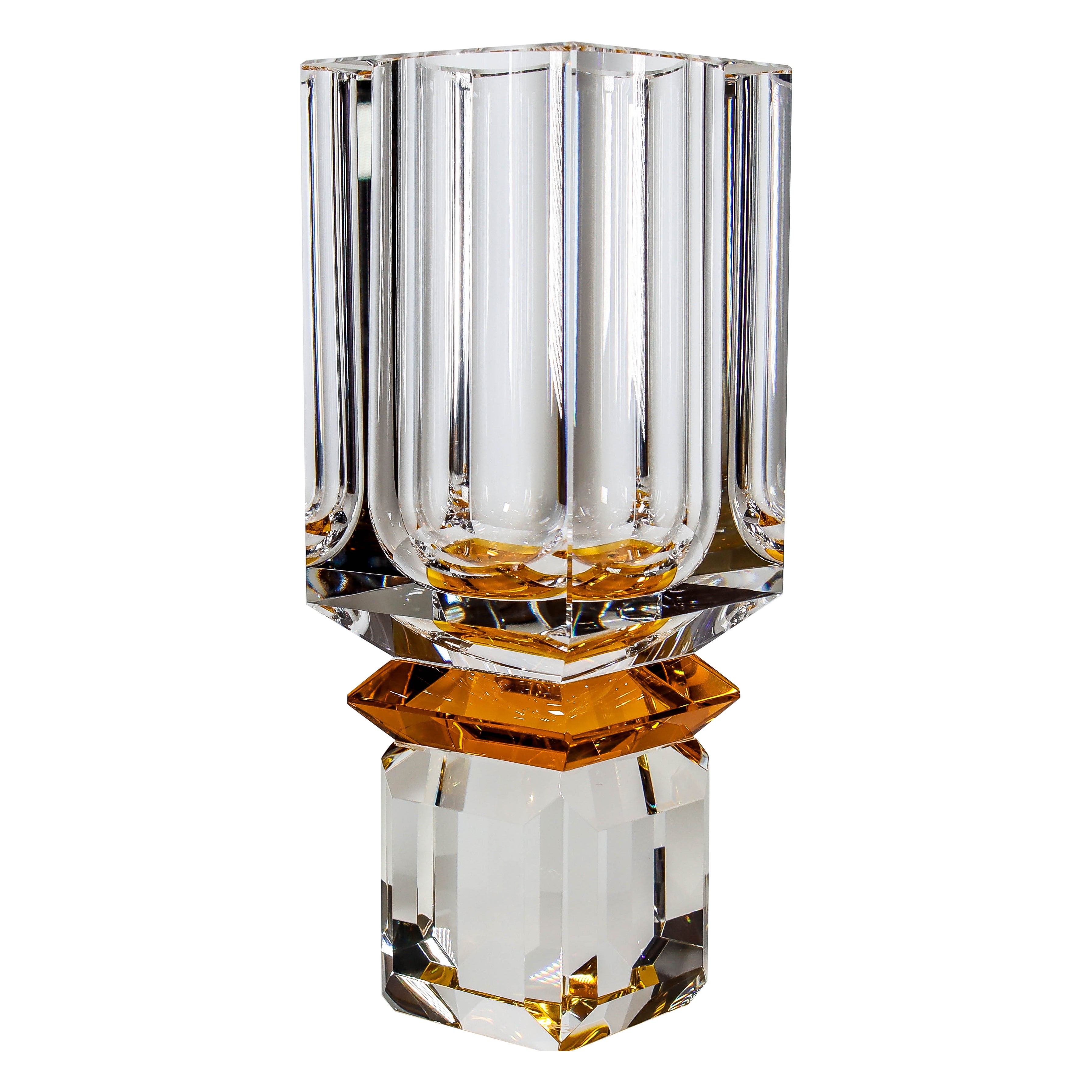
The Ambrosià Crystal Flower Vase is a handcrafted Art Deco-inspired home décor and table Centerpiece, blending colored and clear crystals to create a timeless, luxurious look. Often described as “home jewelry,” this decorative crystal vase is made