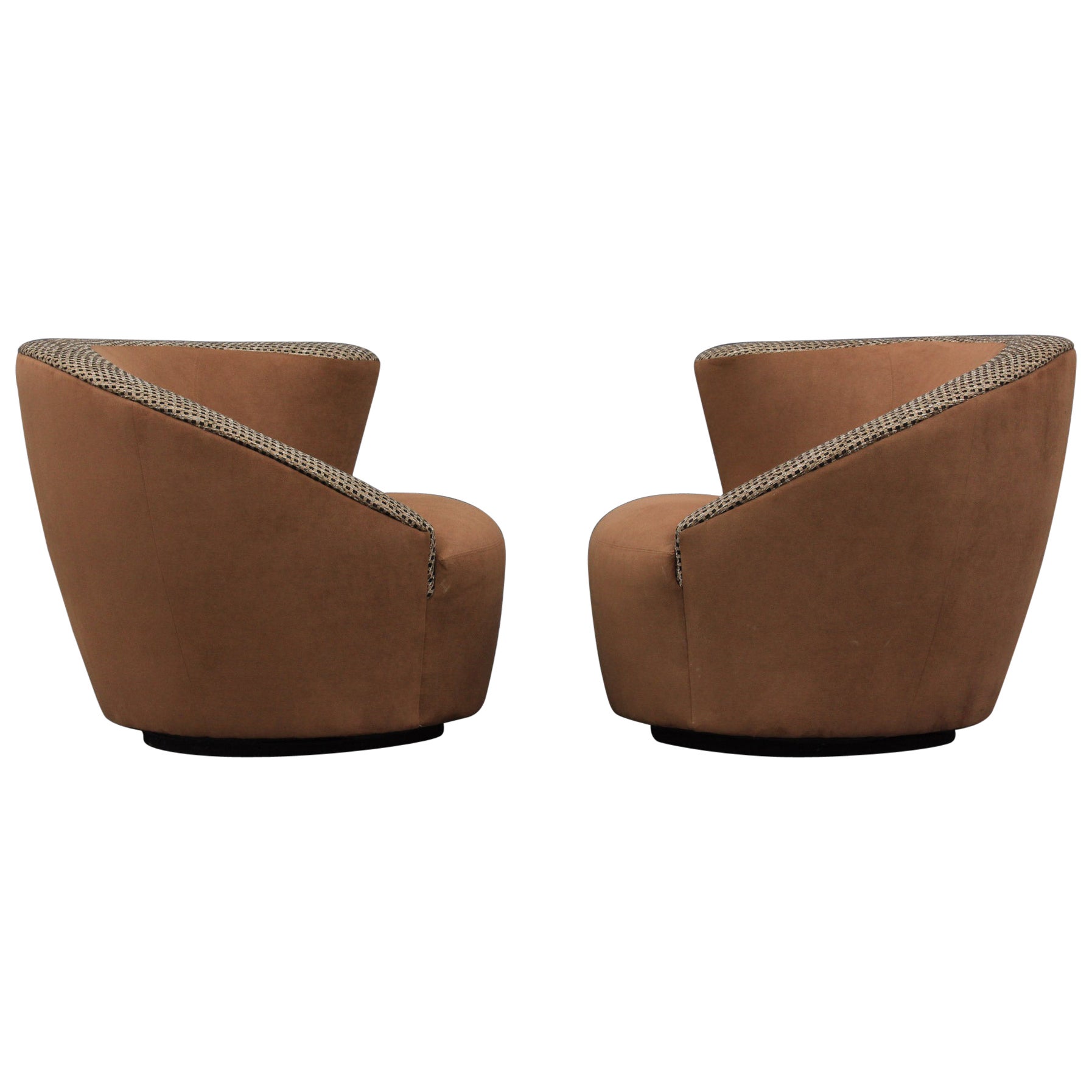 1980s Pair of Post-Modern Swivel Lounge Chairs in Brown Suede & Plaid