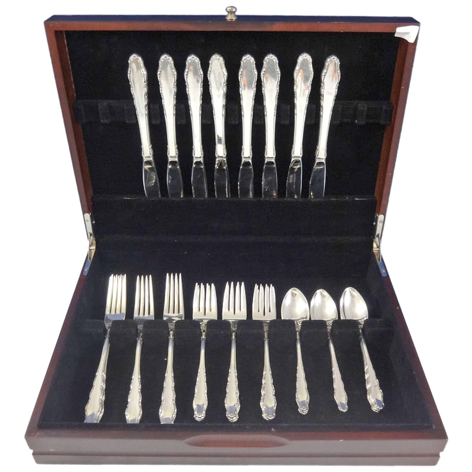 English Provincial Reed & Barton Sterling Silver Flatware Set Service 32 Pieces For Sale